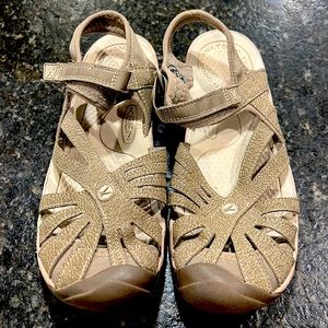 NEW Keen Rose Sandals - size 11